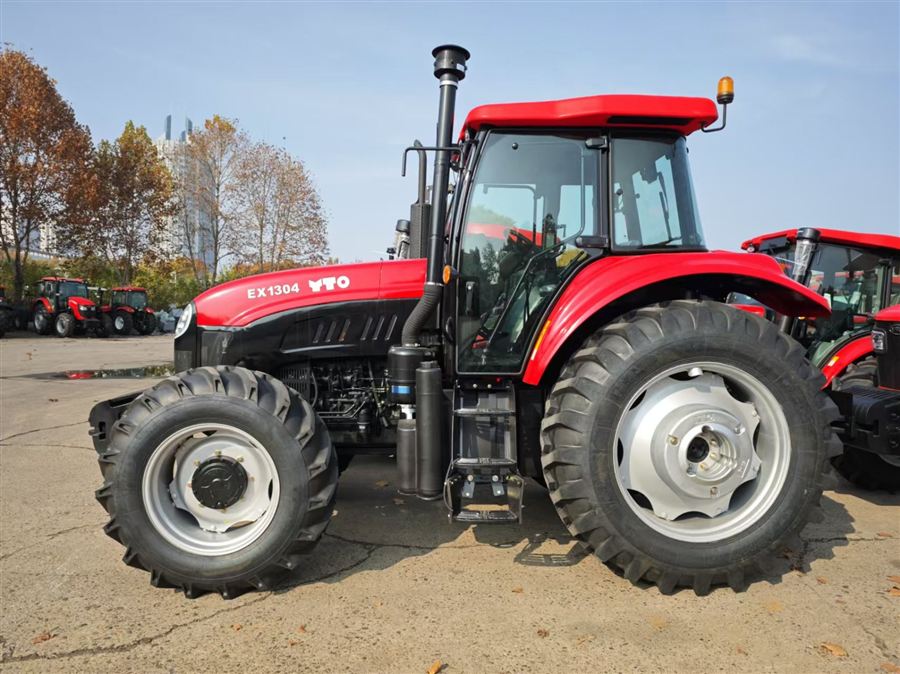 Tracteur YTO EX1304
