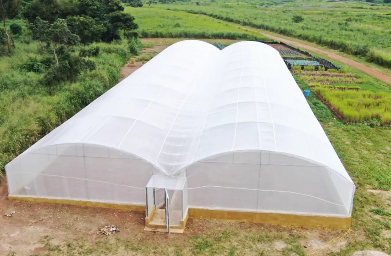 Bouaké (Côte d'Ivoire) — Double chapelle de 1 000 m²
